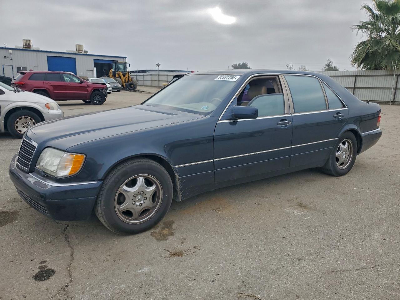 1998 Mercedes-Benz S 320/430/500, VIN WDBGA43G2WA390211 — Normal wear