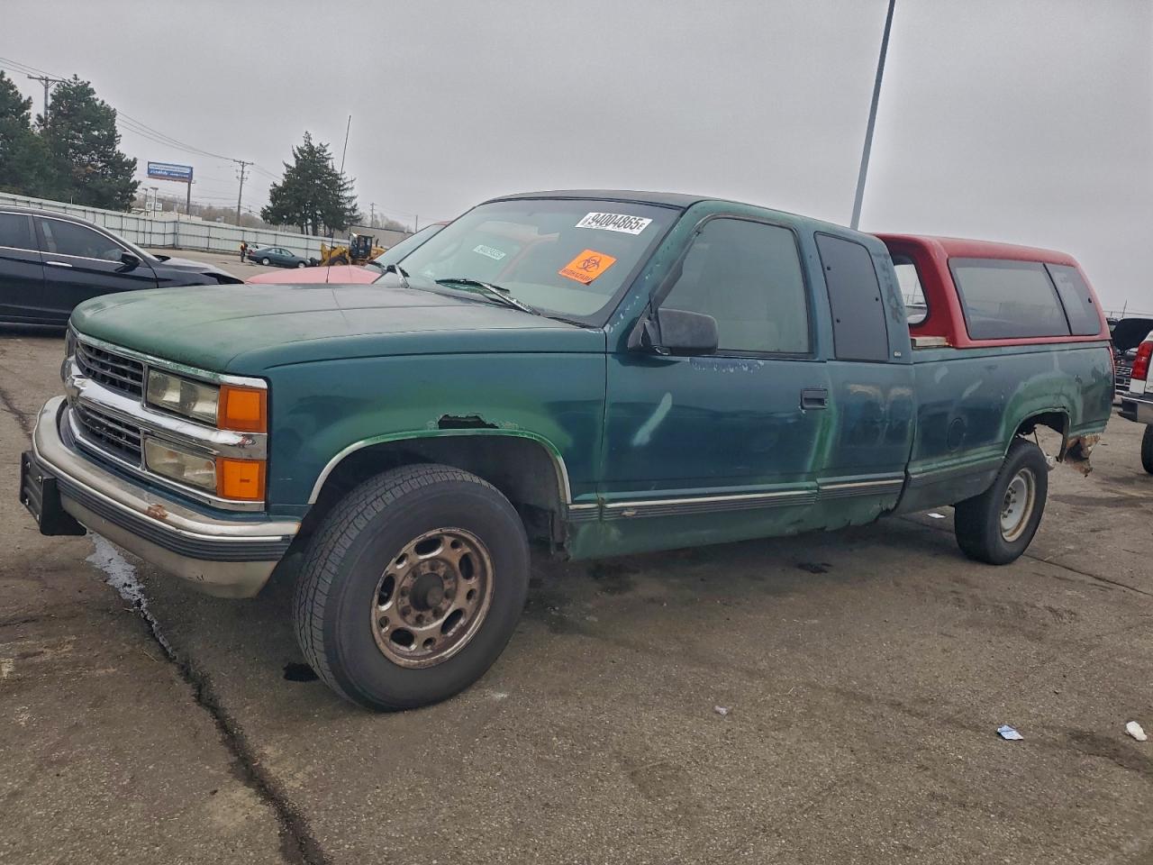 1996 Chevrolet Silverado 2500, VIN 1GCGC29R9TE190245 — Rear end