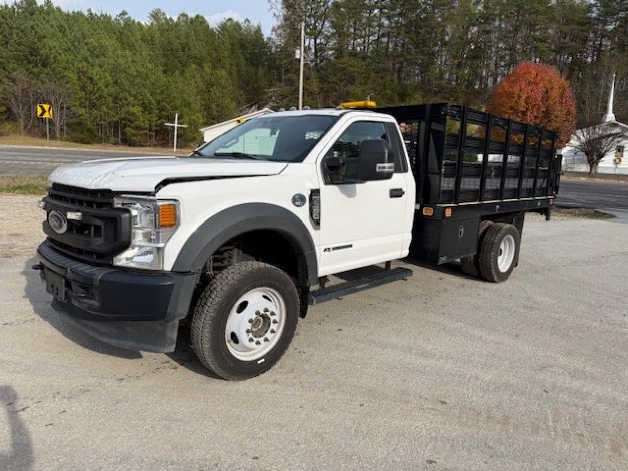 2020 Ford F-550 XL, VIN 1FDUF5HTXLDA06179 — Front end