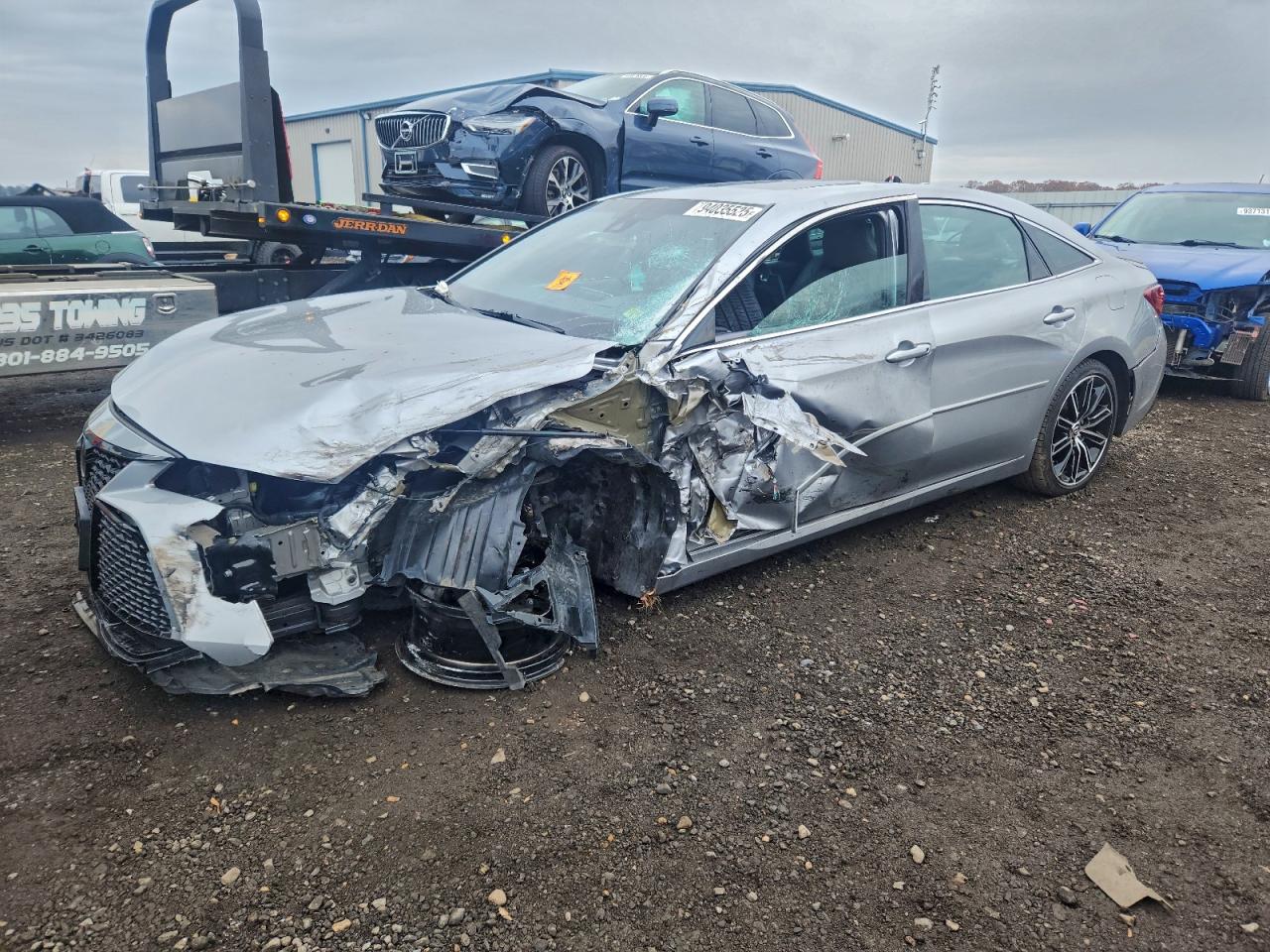 2019 Toyota Avalon Touring, VIN 4T1BZ1FB2KU020528 — Front end