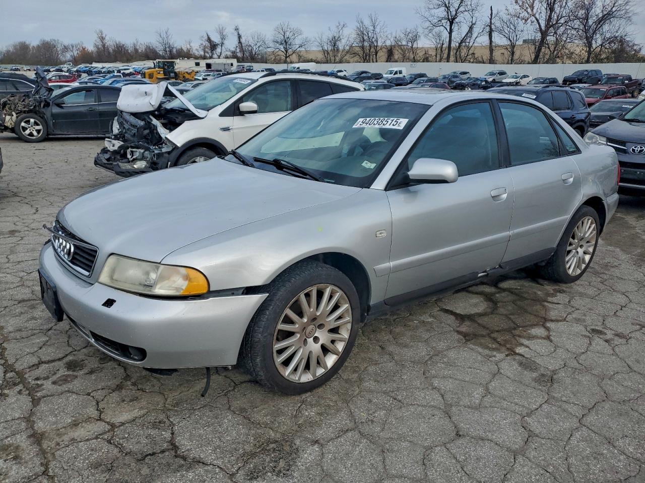 2001 Audi A4, VIN WAUDC68D01A108310 — Front end