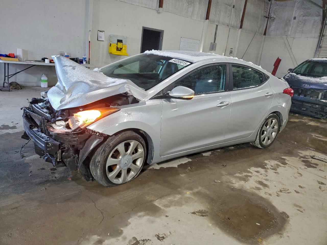 2011 Hyundai Elantra Limited, VIN KMHDH4AE8BU134936 — Front end