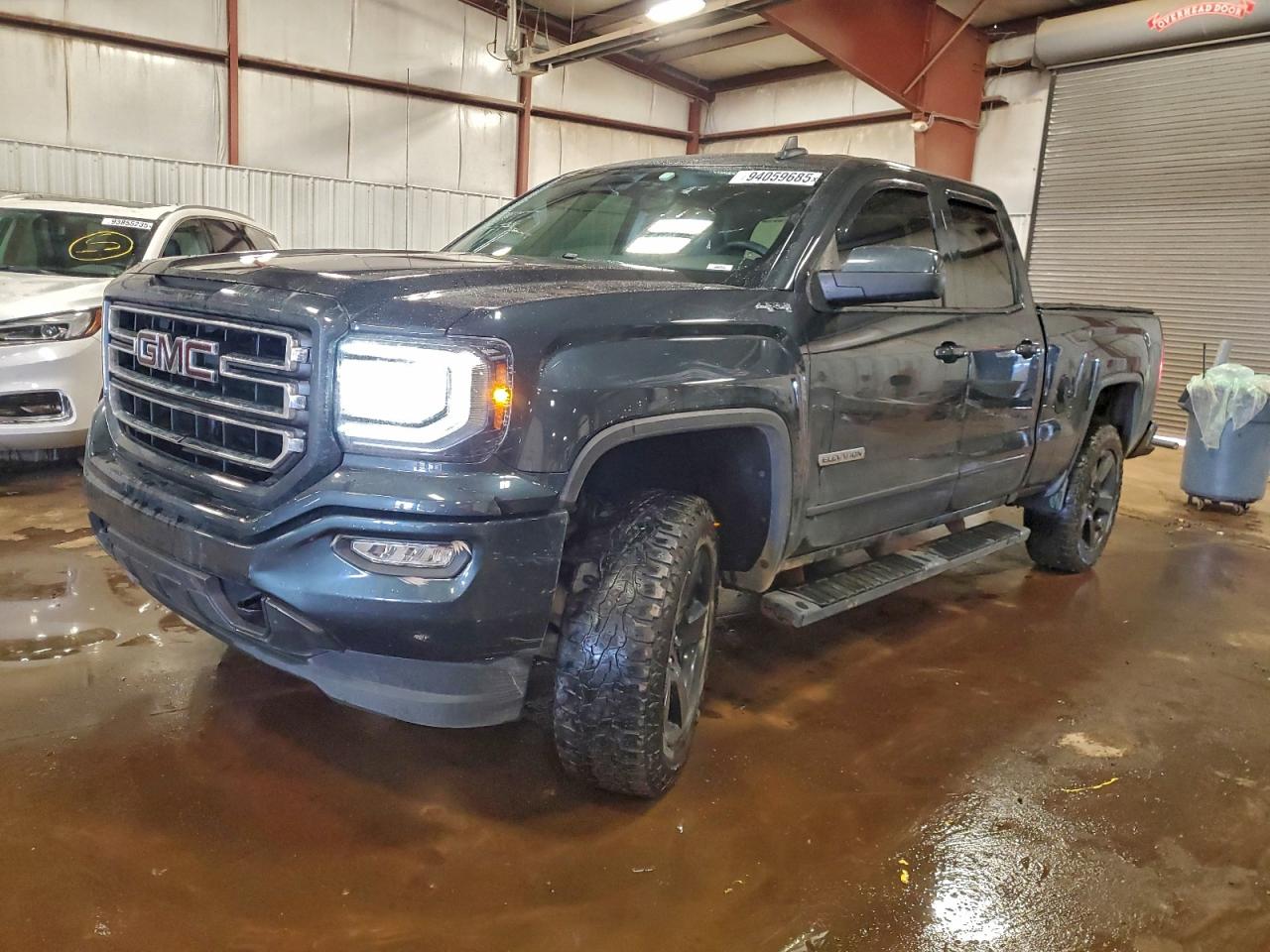 2018 GMC Sierra 1500, VIN 1GTV2LEH8JZ305971 — Front end