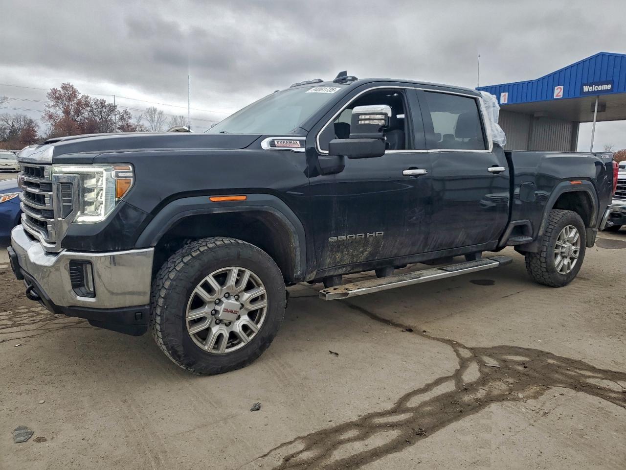 2021 GMC Sierra 2500HD SLT, VIN 1GT49NEY4MF221445 — Side