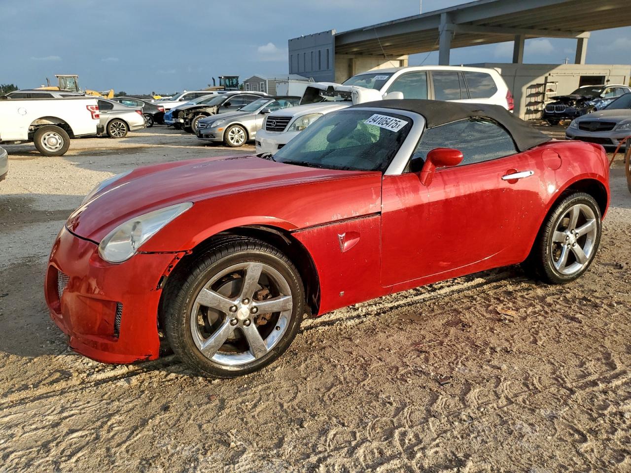 2007 Pontiac Solstice, VIN 1G2MB35B57Y111943 — Front end