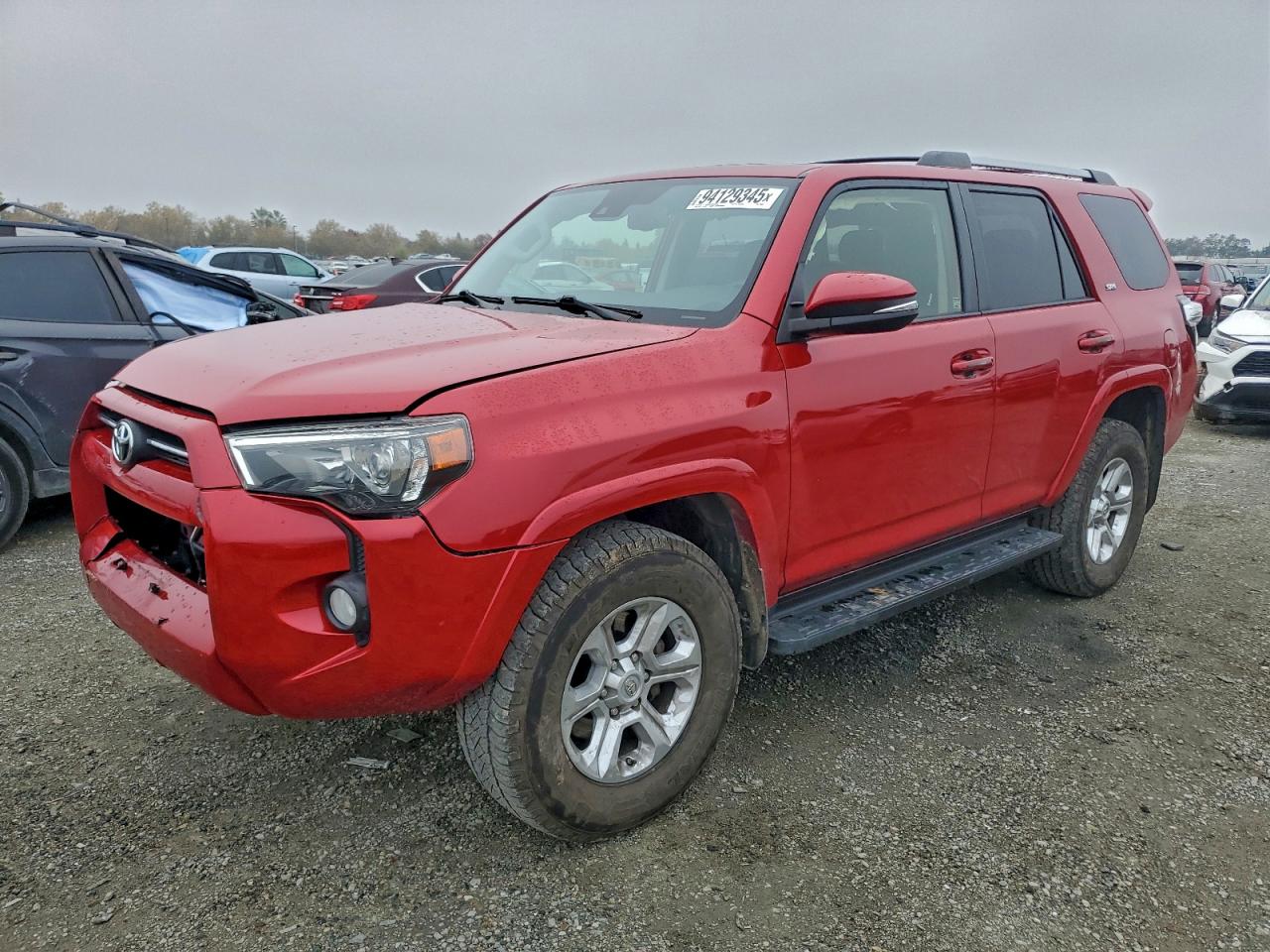 2020 Toyota 4Runner SR5 Premium, VIN JTEBU5JR1L5769908 — Front end