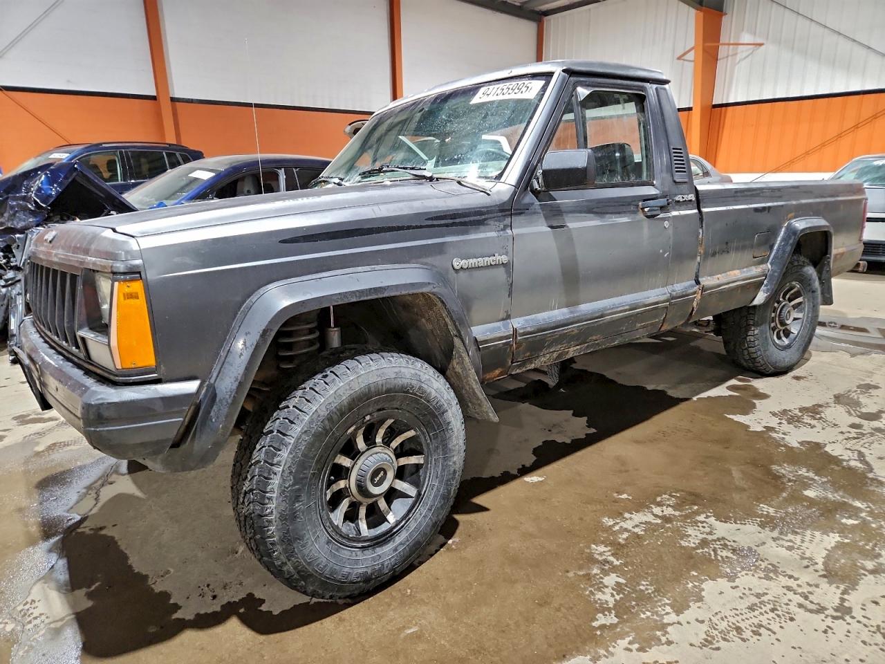 1989 Jeep Comanche PIONEER, VIN 1J7GJ36L4KL600498 — Бок