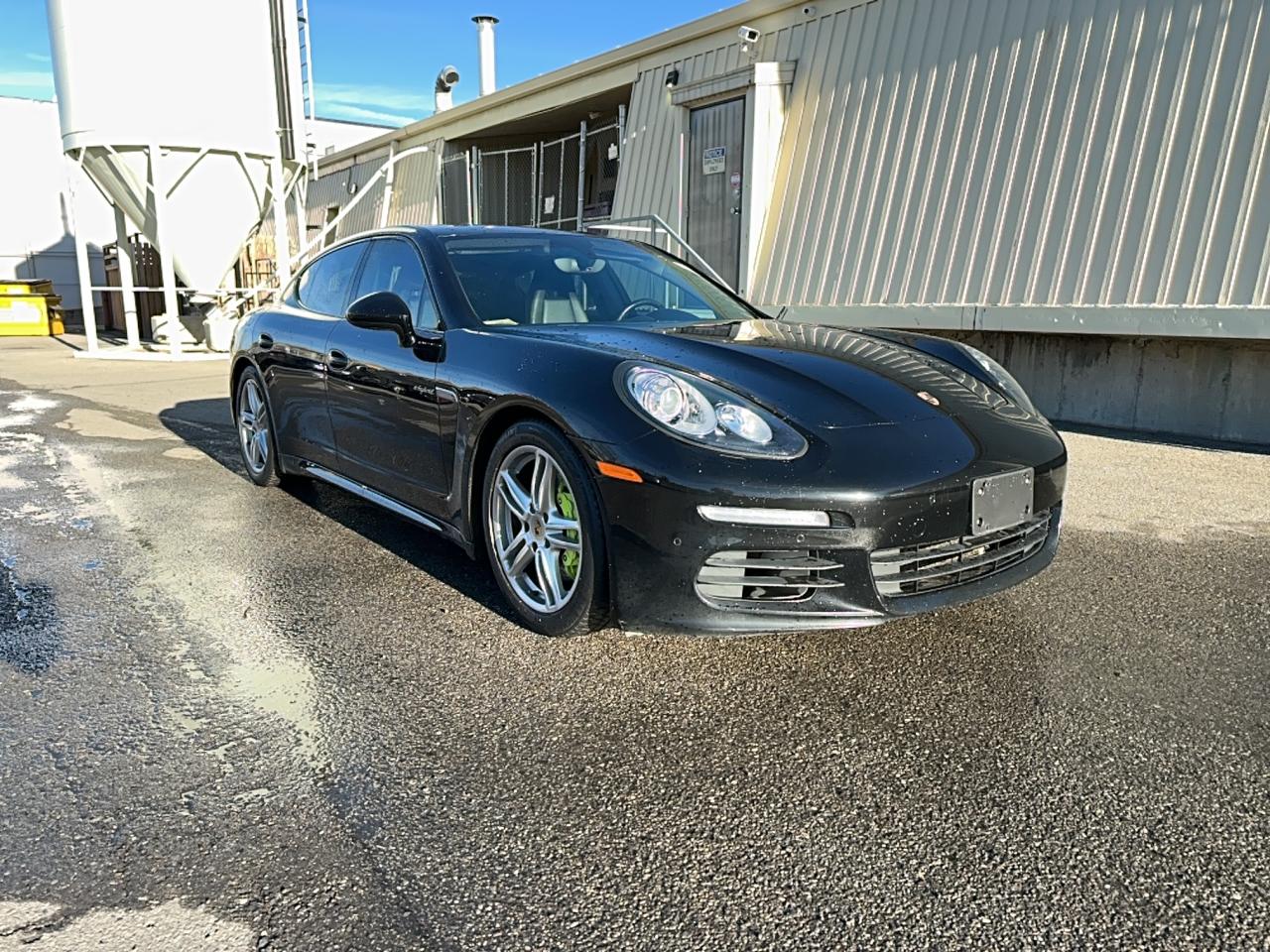 2014 Porsche Panamera S E-Hybrid, VIN WP0AD2A72EL044989 — Auction photo