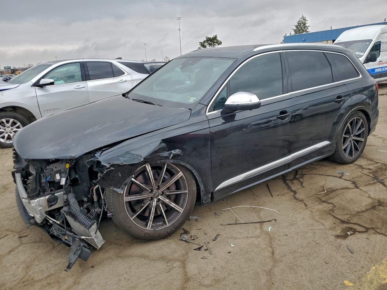 2022 Audi SQ7 Premium Plus, VIN WA1AWBF71ND005091 — Перед