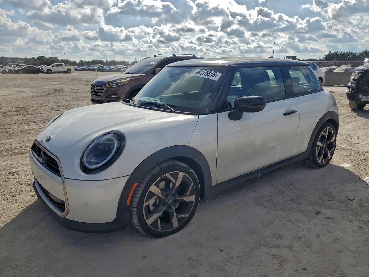 2025 MINI Hardtop Cooper, VIN WMW13GD08S2X10430 — Mechanical