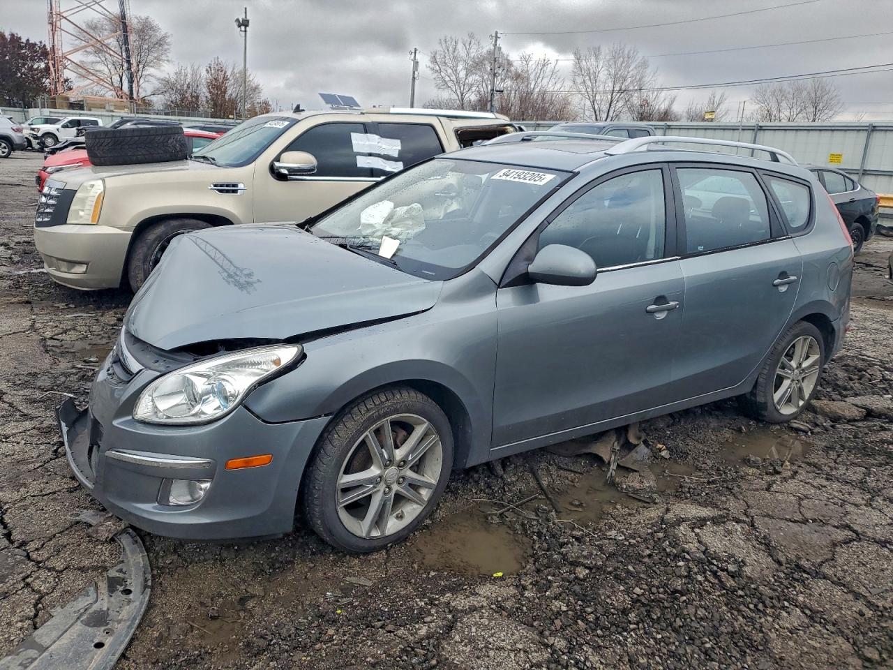 2011 Hyundai Elantra GLS, VIN KMHDC8AE3BU090298 — Front end