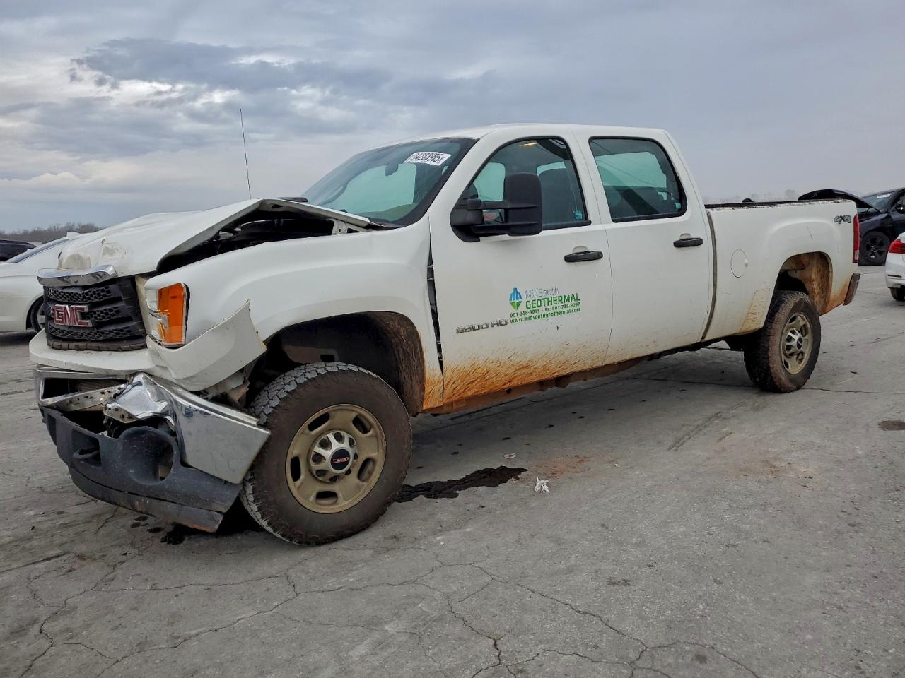 2012 GMC Sierra 2500HD Work Truck, VIN 1GT12ZCGXCF237883 — Front end