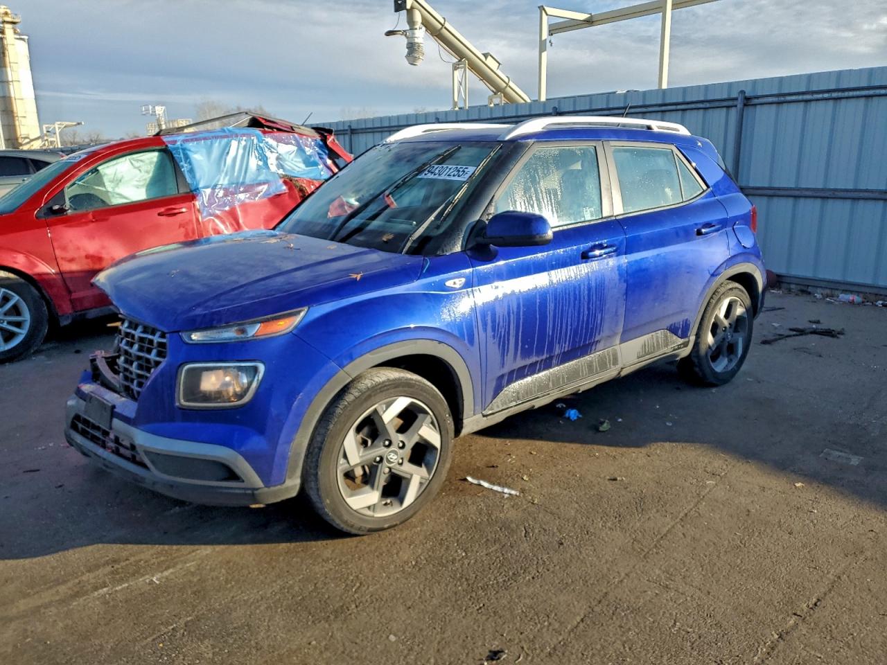 2024 Hyundai Venue SEL, VIN KMHRC8A37RU328961 — Front end