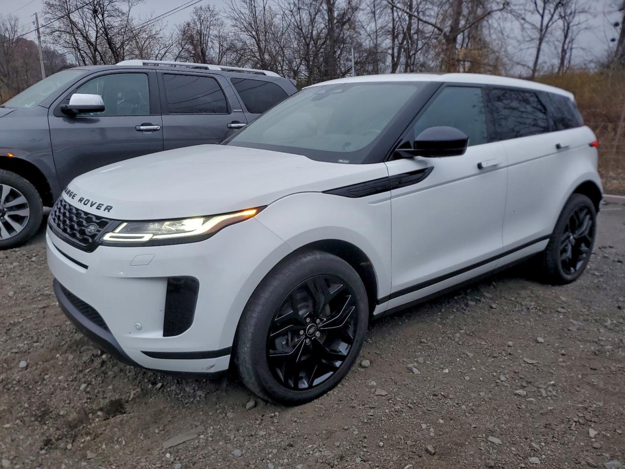 2023 Land Rover Range Rover Evoque SE, VIN SALZP2FX8PH227623 — Undercarriage