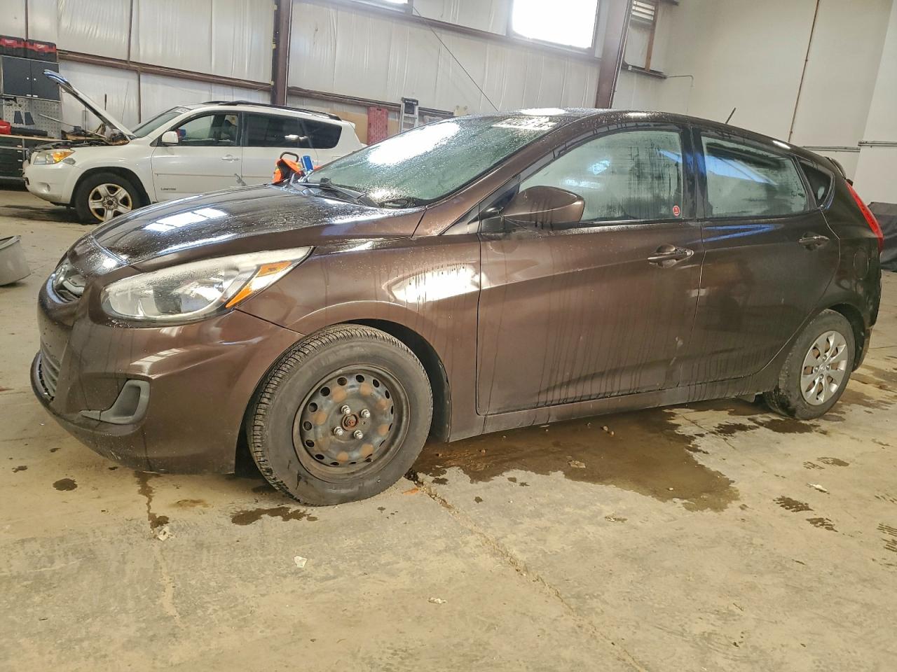 2016 Hyundai Accent SE, VIN KMHCT5AE6GU282185 — Front end