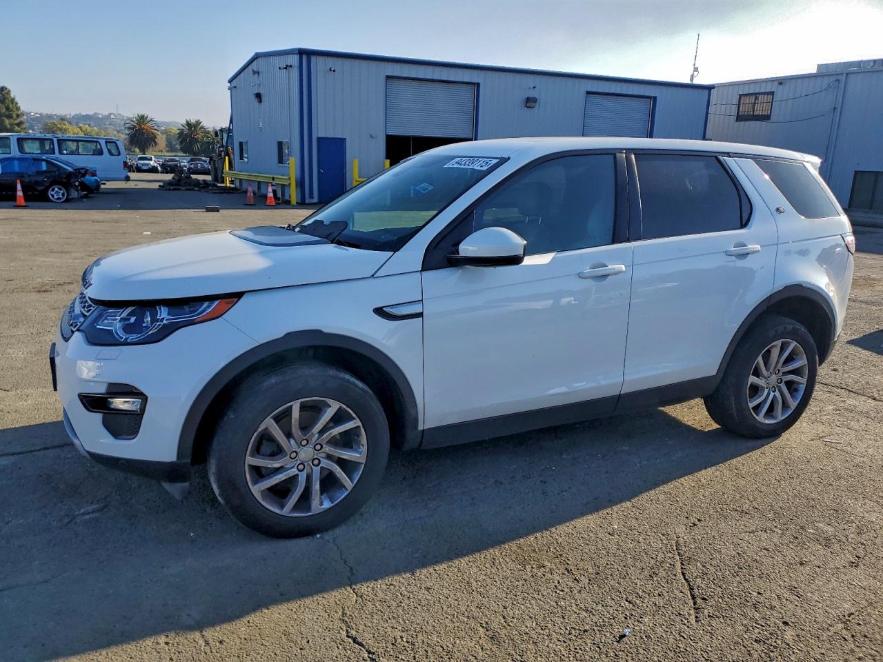 2016 Land Rover Discovery Sport HSE, VIN SALCR2BG0GH549601 — Front end