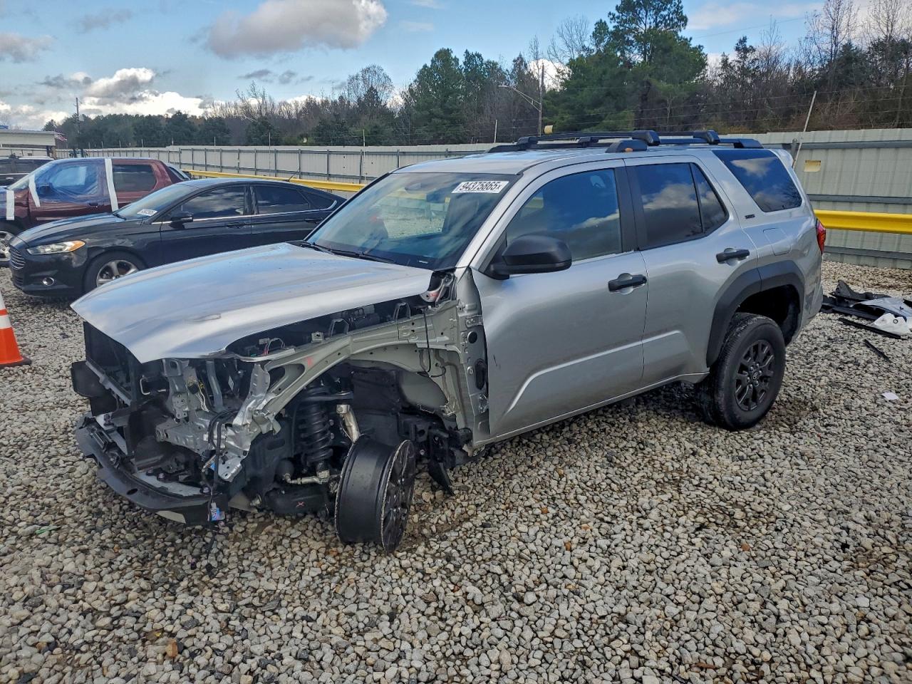 2025 Toyota 4Runner SR5, VIN JTEVA5BR2S5021221 — Front end