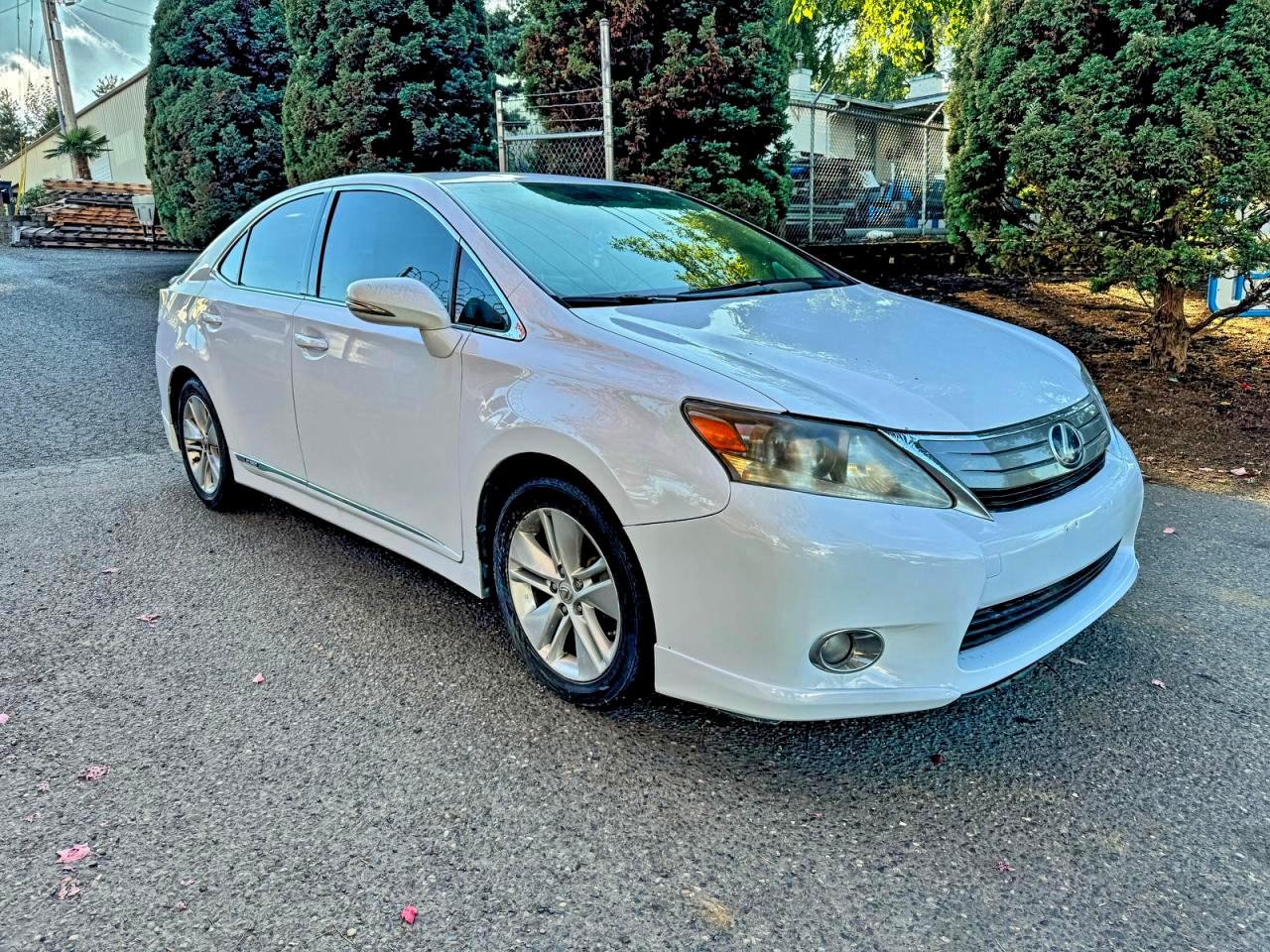 2010 Lexus HS 250h Premium, VIN JTHBB1BA0A2007484 — Prior damage history