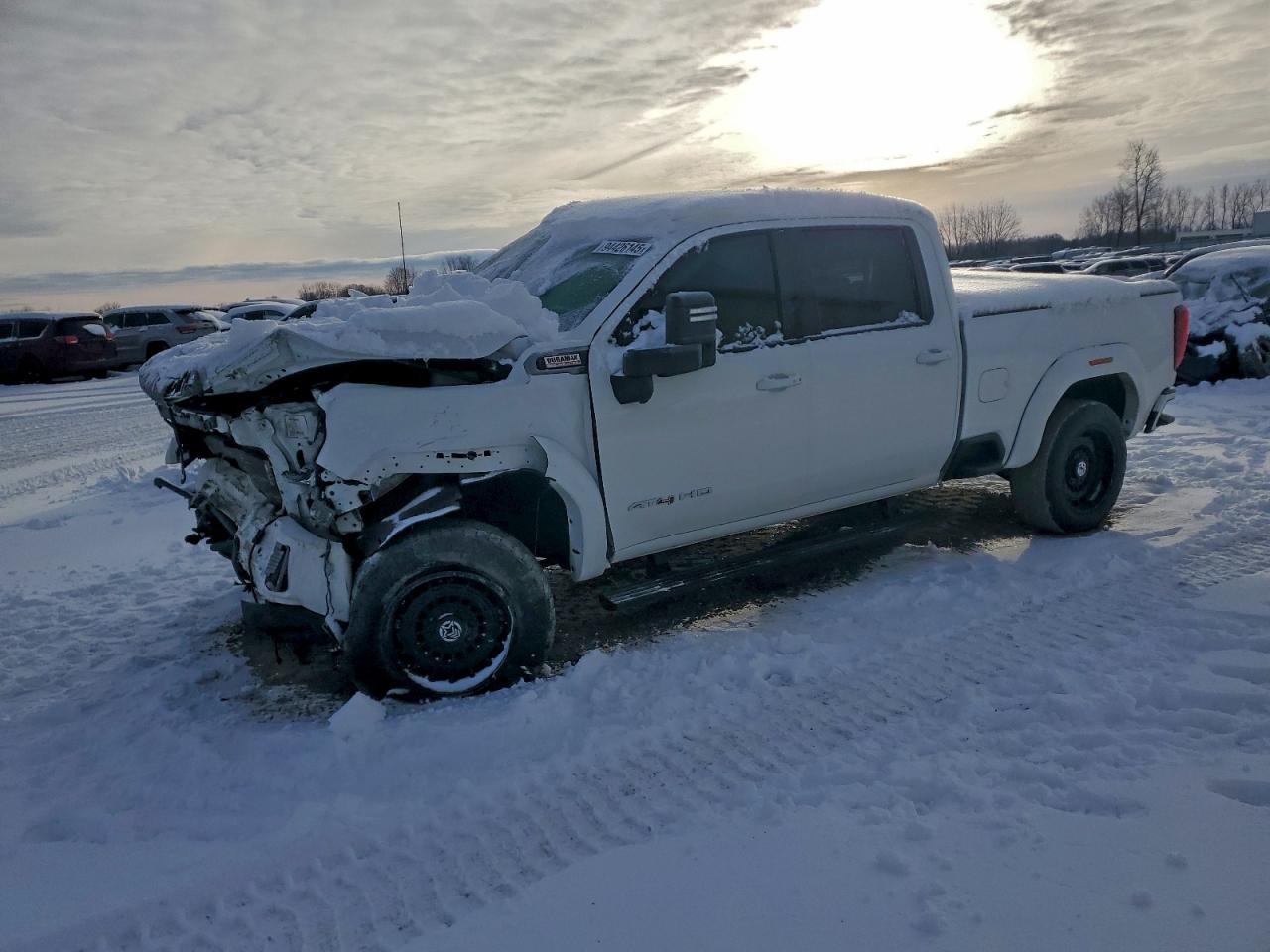 2021 GMC Sierra 2500HD AT4, VIN 1GT49PEY3MF192905 — Front end