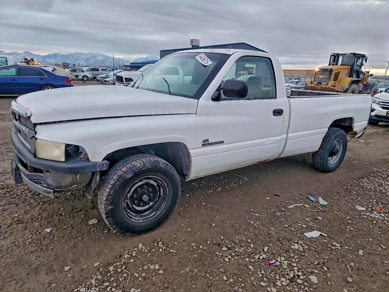 1994 Dodge RAM, VIN 1B7JC26ZXRS534606 — Front end