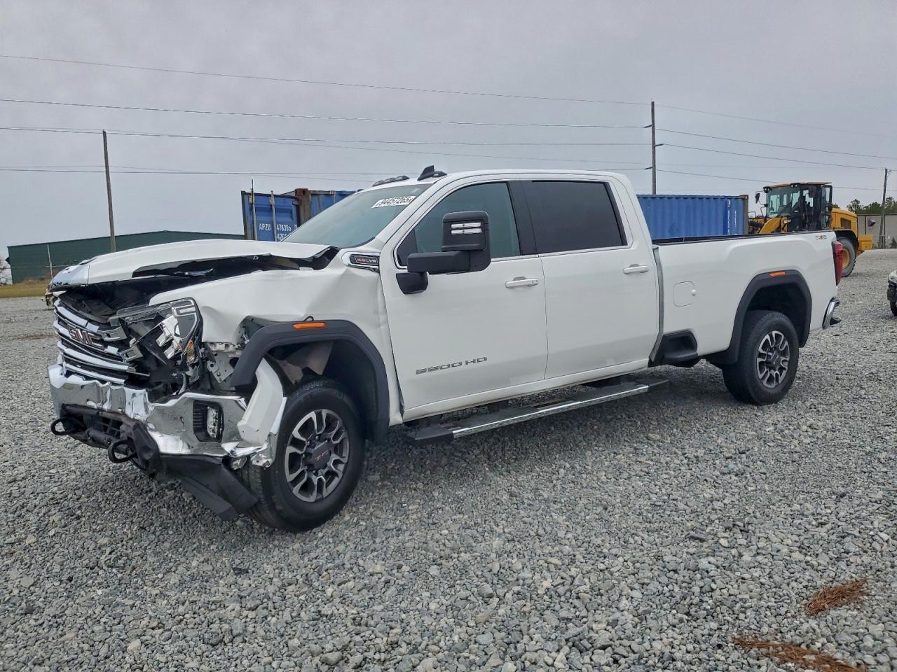 2023 GMC Sierra 2500HD SLE, VIN 1GT49ME70PF204499 — Front end