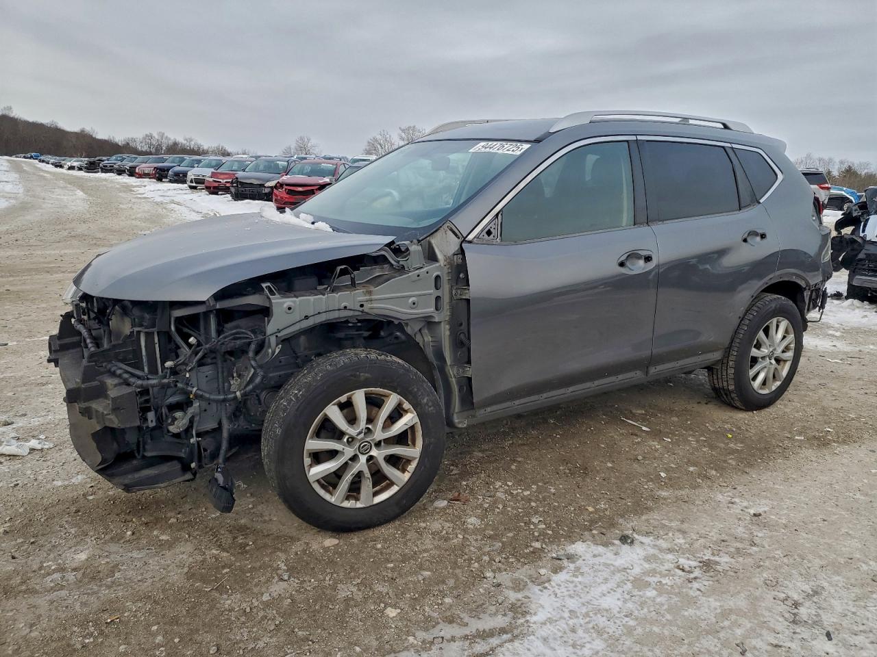 2018 Nissan Rogue SV, VIN JN8AT2MV1JW313302 — Front end