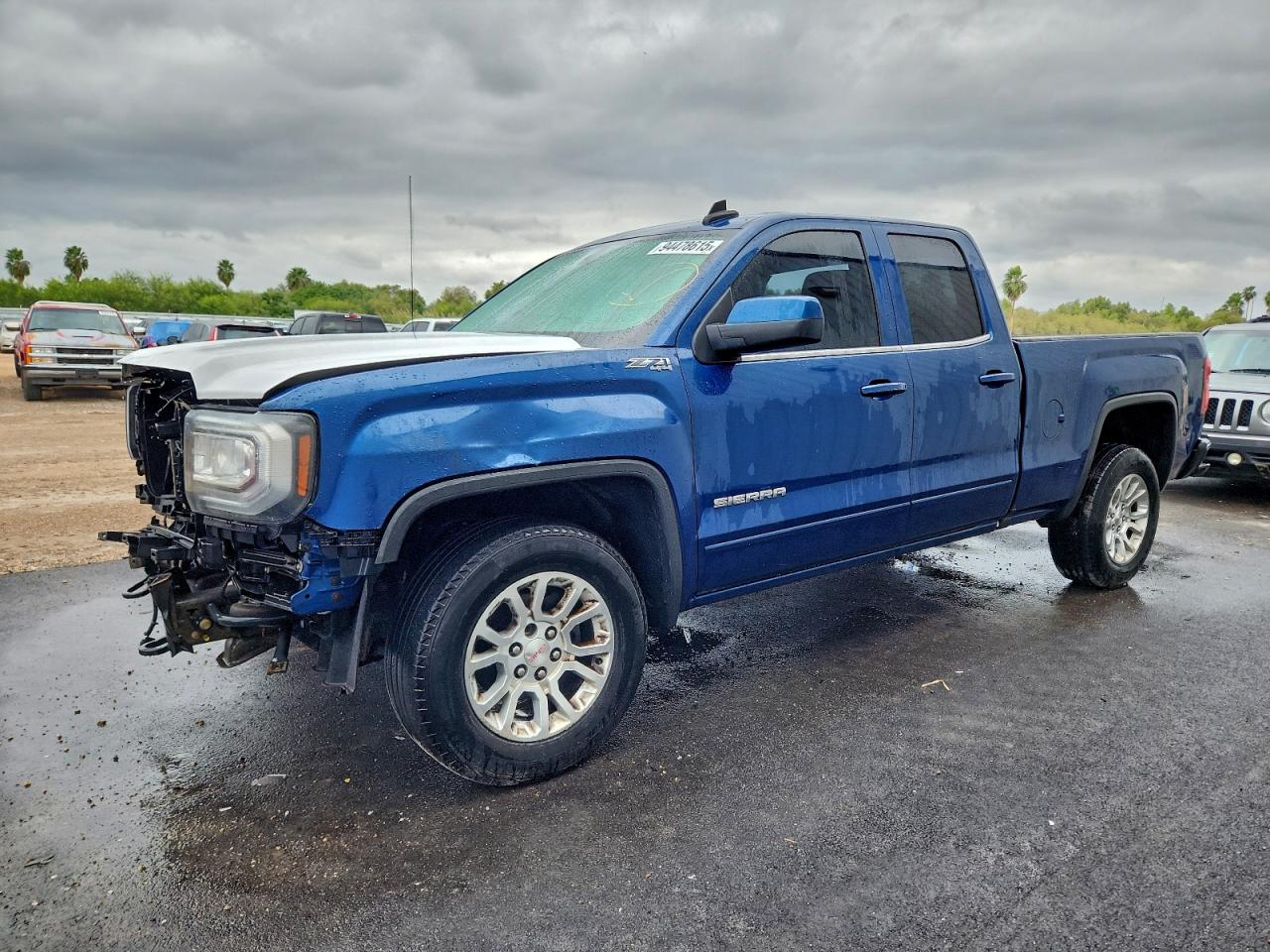 2017 GMC Sierra 1500 SLE, VIN 1GTV2MEC0HZ265924 — Prior damage history