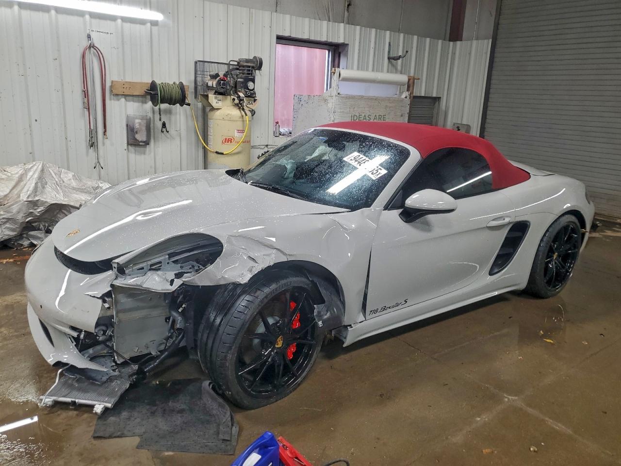 2025 Porsche 718 Boxster S, VIN WP0CB2A80SK226019 — Перед
