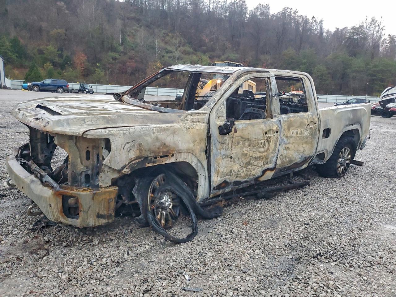 2021 GMC Sierra 2500HD Denali, VIN 1GT49REY4MF284598 — Burn