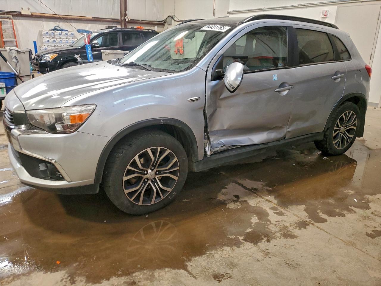 2017 Mitsubishi Outlander Sport SE, VIN JA4AJ4AW7HZ611009 — Front end