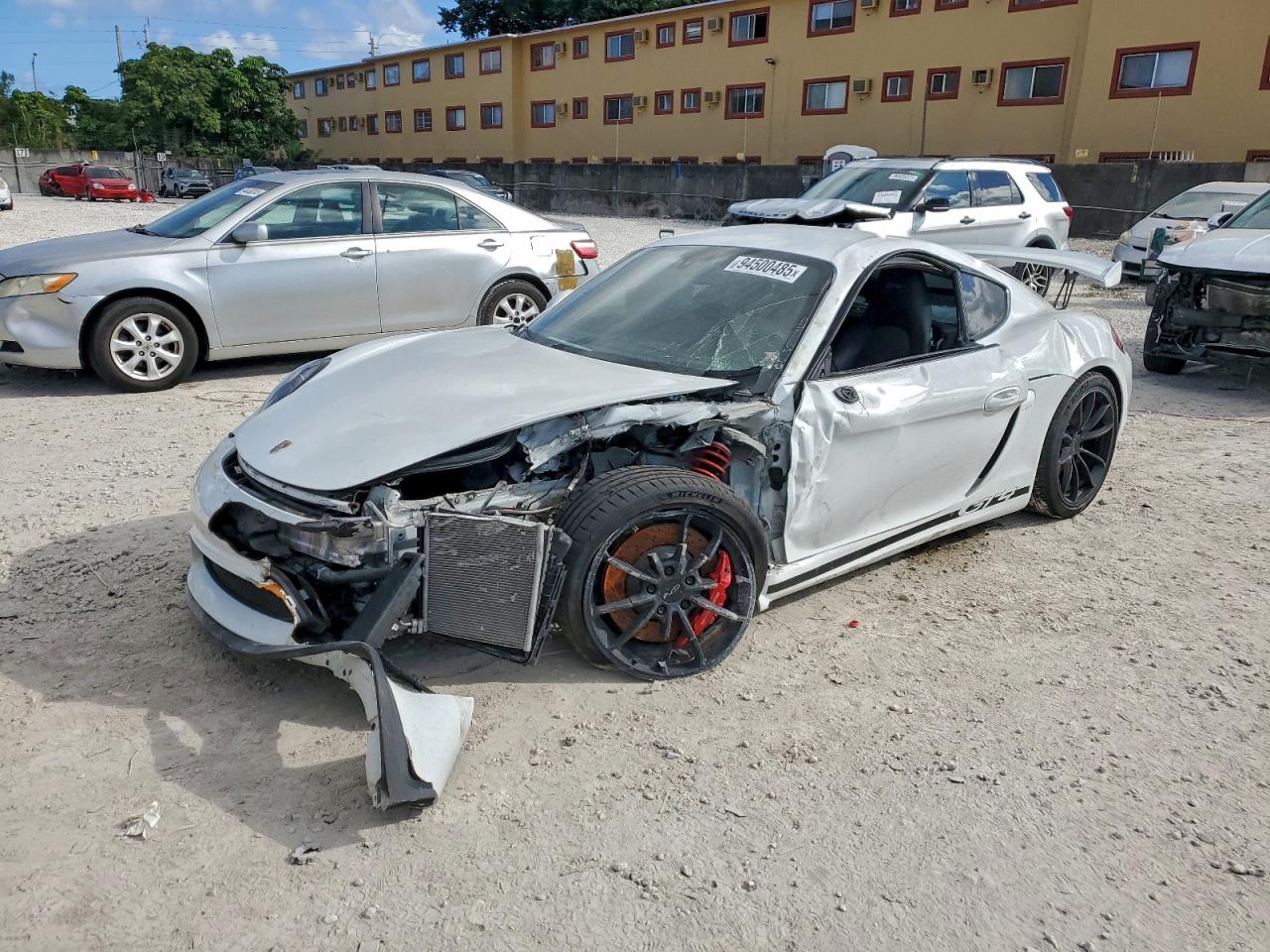 2016 Porsche Cayman GT4, VIN WP0AC2A82GK197098 — Фото с аукциона