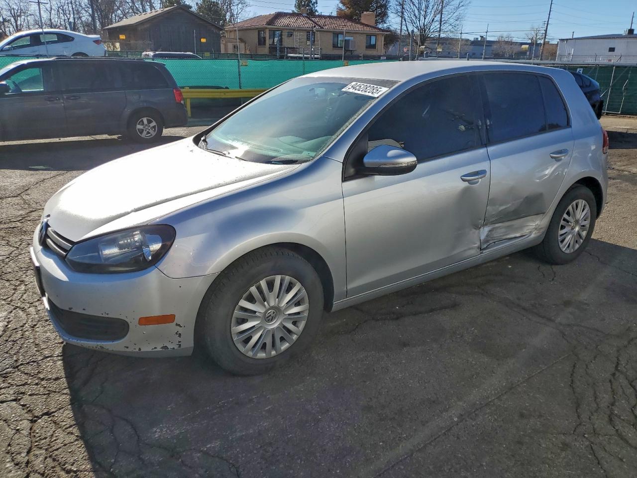 2014 Volkswagen Golf, VIN WVWDB7AJ1EW005692 — Side
