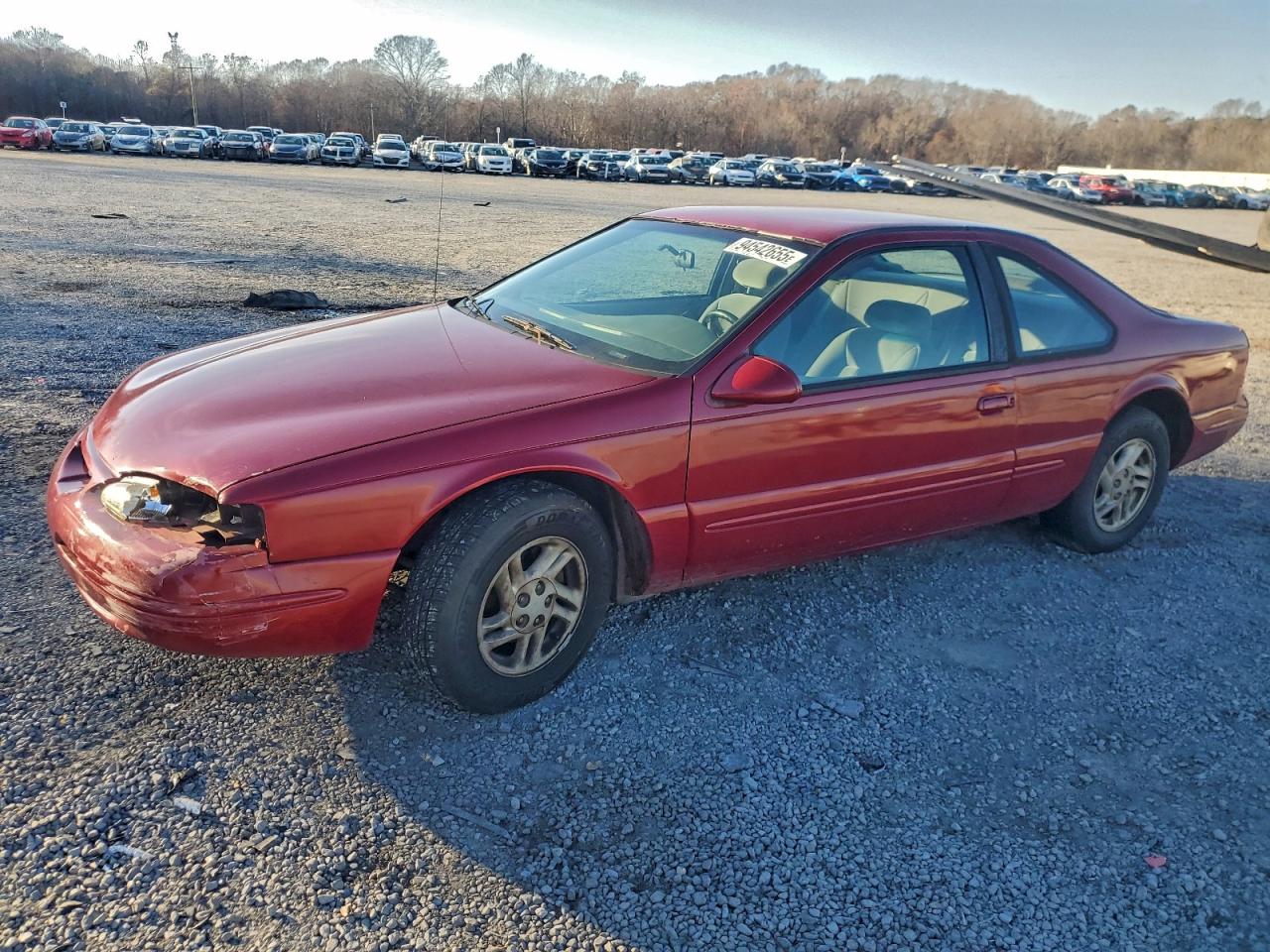 1996 Ford Thunderbird LX, VIN 1FALP62W7TH145612 — Front end