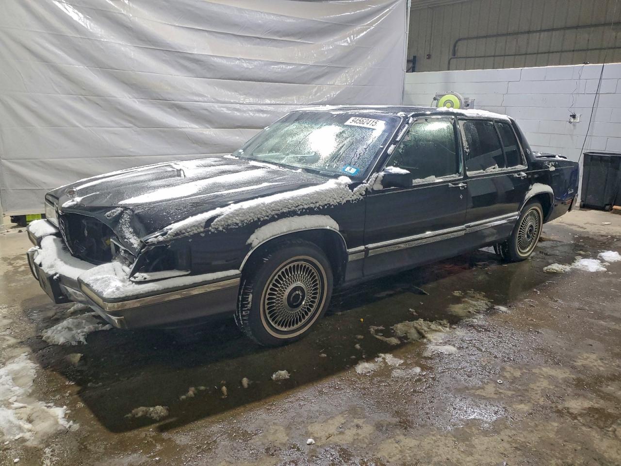 1993 Cadillac DeVille, VIN 1G6CD53B8P4259286 — Перед