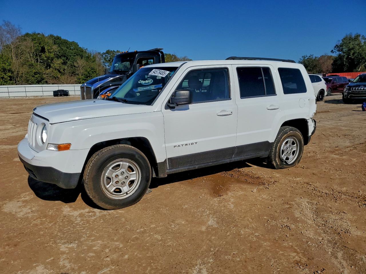 2016 Jeep Patriot Sport, VIN 1C4NJPBB8GD749562 — Rear end