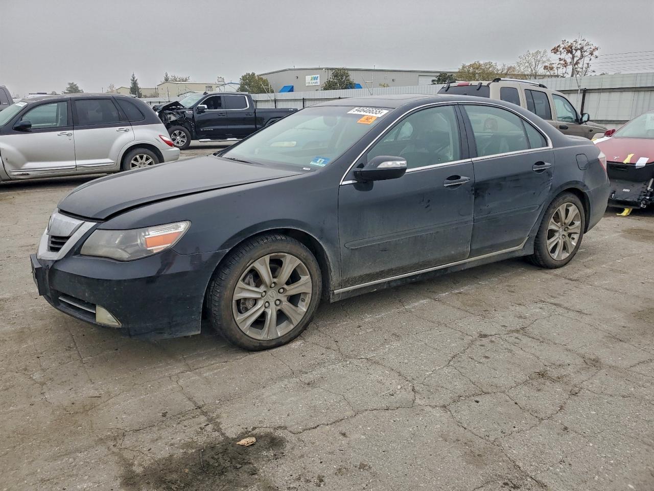 2010 Acura RL Technology, VIN JH4KB2F69AC001222 — Minor dents and scratches