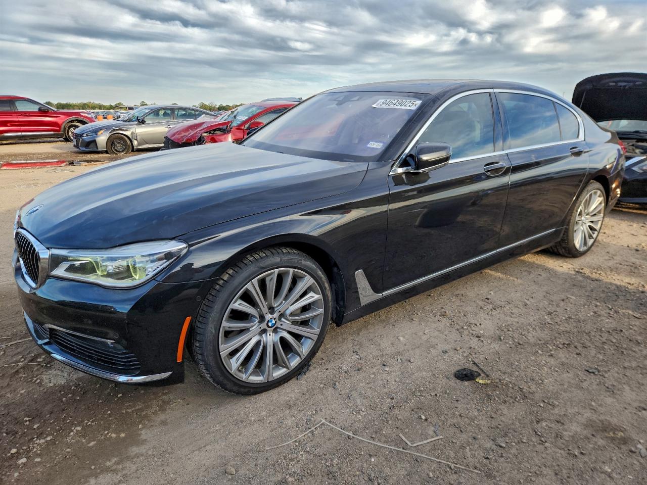 2016 BMW 7 Series 750i xDrive, VIN WBA7F2C59GG416675 — Side