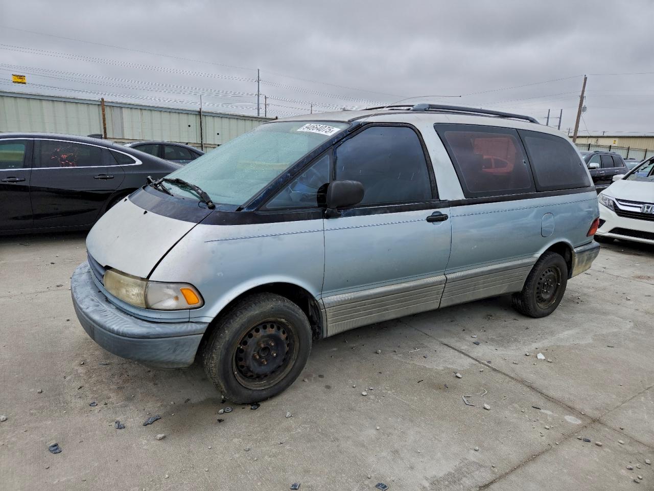 1991 Toyota Previa, VIN JT3AC11R7M0043758 — Rear end
