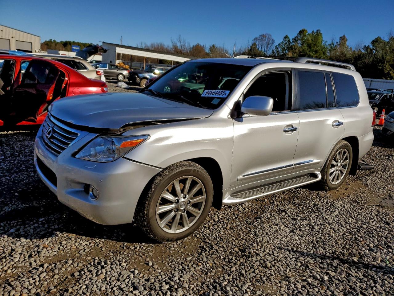 2009 Lexus LX 570, VIN JTJHY00W494028242 — Перед