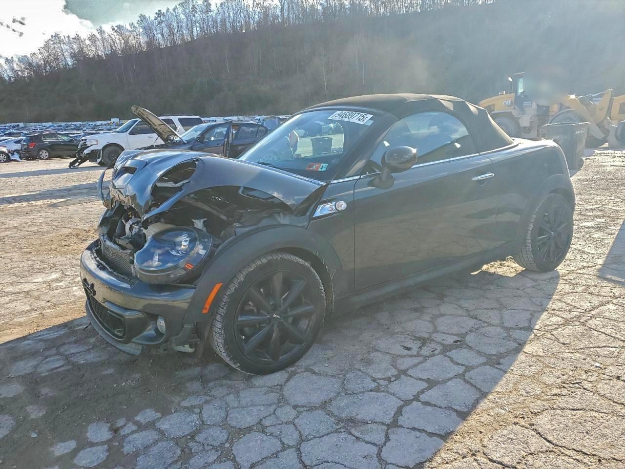 2014 MINI Roadster S, VIN WMWSY3C56ET566290 — Front end