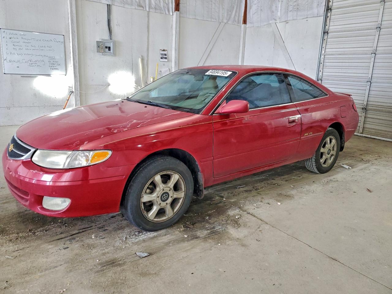 2000 Toyota Solara SLE, VIN 2T1CF22P7YC281457 — Front end
