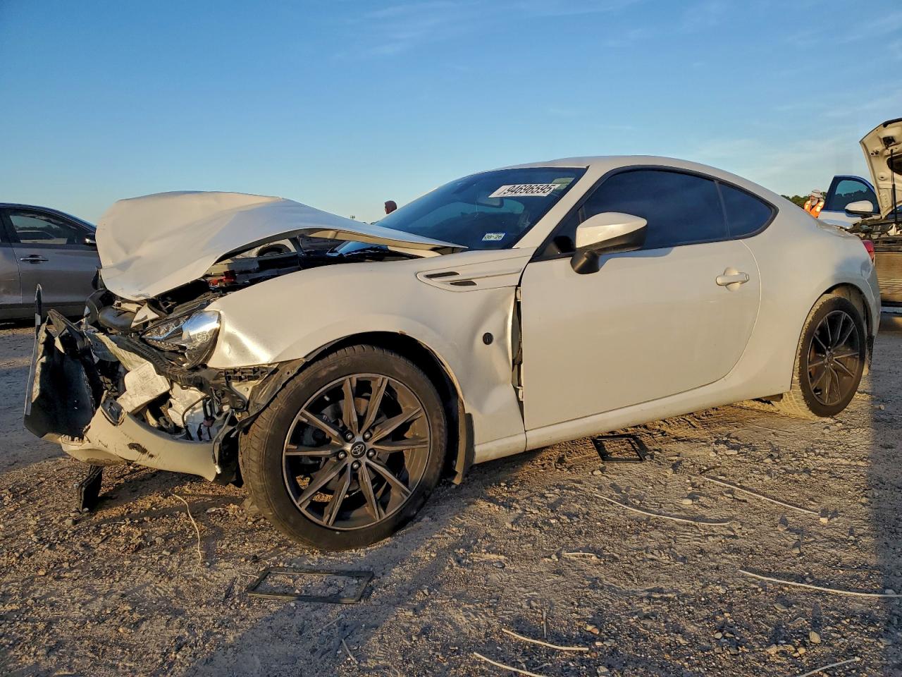 2018 Toyota 86, VIN JF1ZNAA1XJ8700316 — Front end