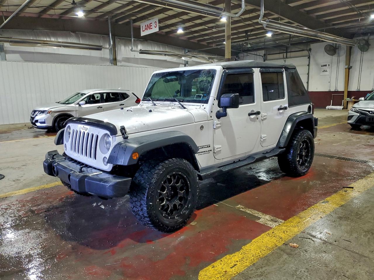 2017 Jeep Wrangler Unlimited Sport, VIN 1C4BJWDG2HL542310 — Front end