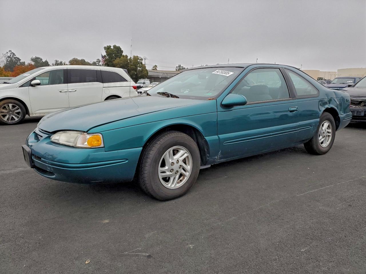 1996 Ford Thunderbird LX, VIN 1FALP6242TH181142 — Rear end