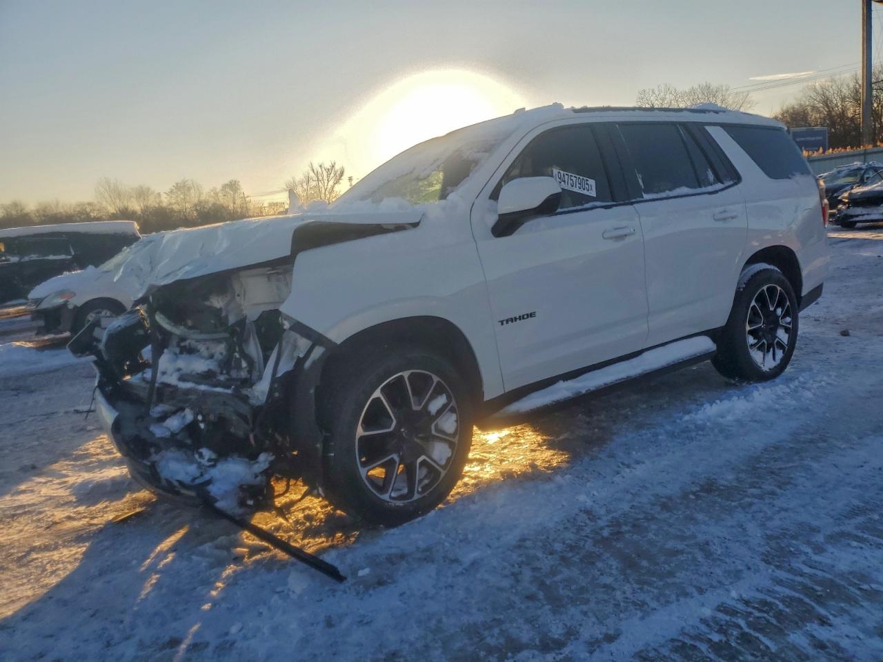 2021 Chevrolet Tahoe RST, VIN 1GNSKRKT8MR381572 — Front end