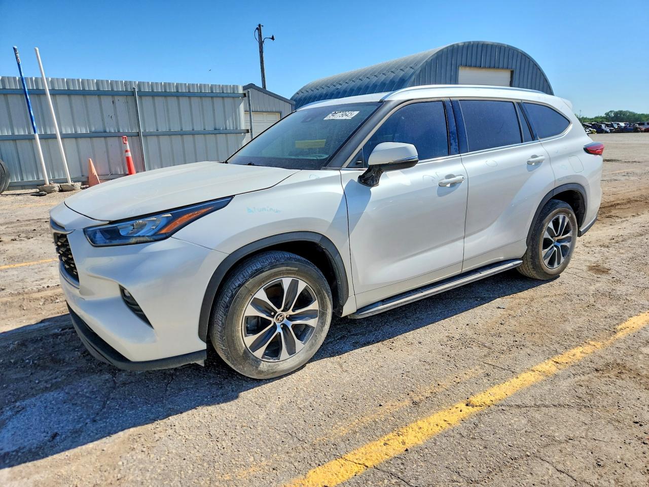2020 Toyota Highlander XLE, VIN 5TDGZRAH6LS028920 — Hail