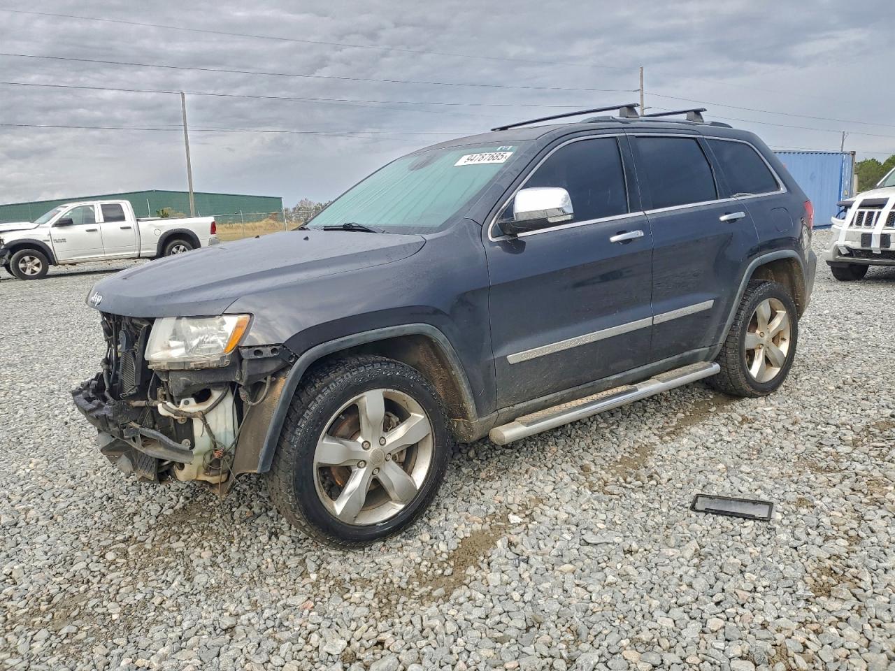 2013 Jeep Grand Cherokee Limited, VIN 1C4RJFBG0DC603374 — Front end