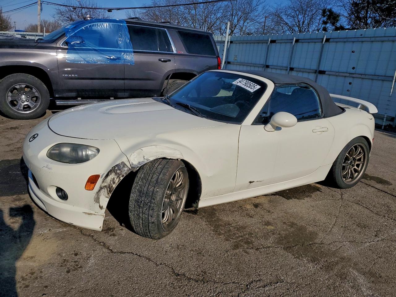 2008 Mazda MX-5 Miata Touring, VIN JM1NC25F280154078 — Front end