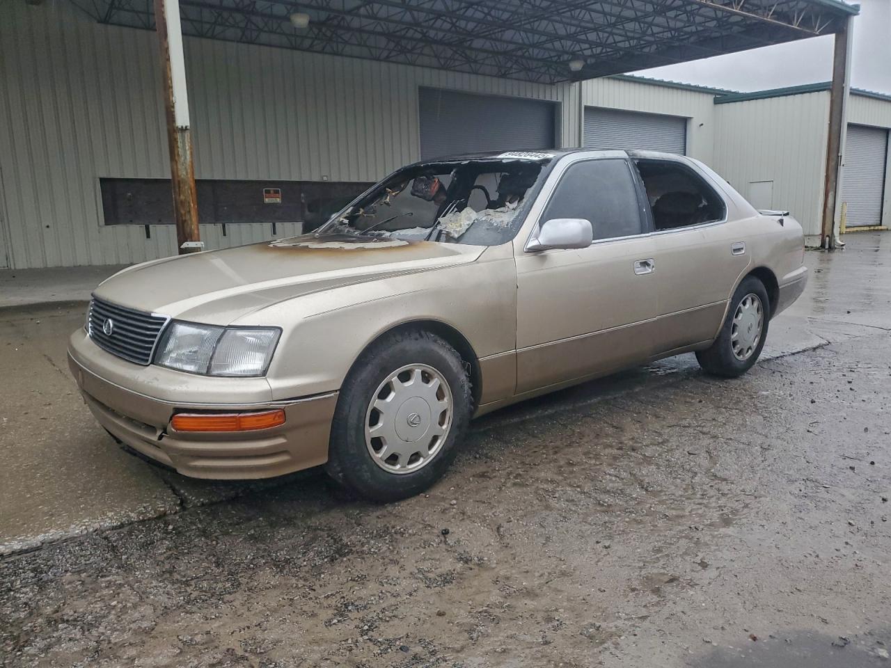 1996 Lexus LS 400, VIN JT8BH22F5T0066528 — Interior fire
