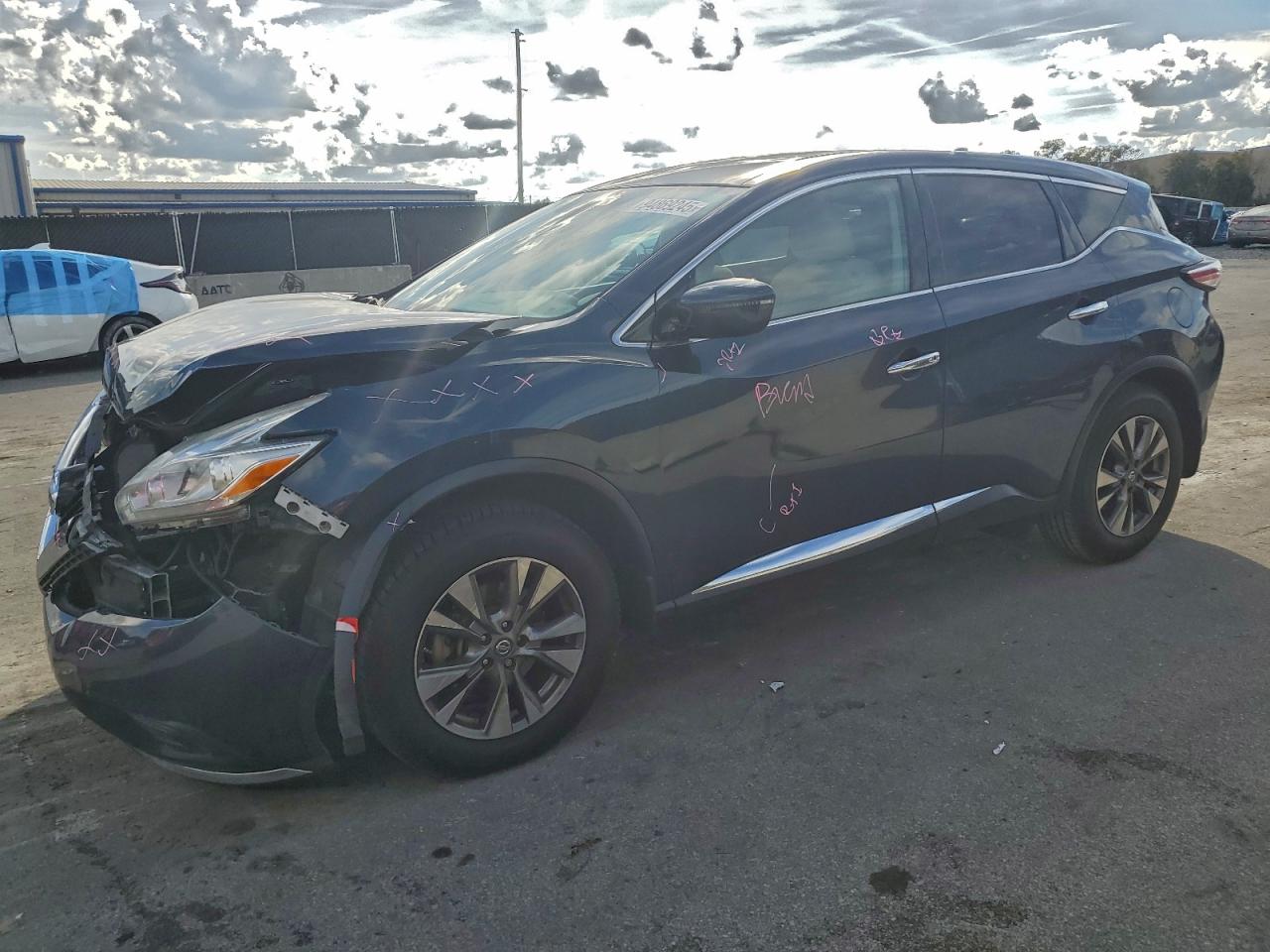 2017 Nissan Murano Platinum, VIN 5N1AZ2MG6HN139072 — Front end